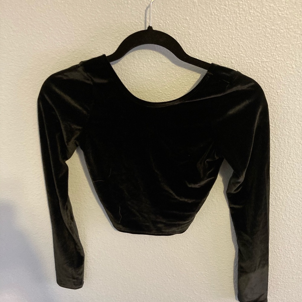 Long sleeve crop top